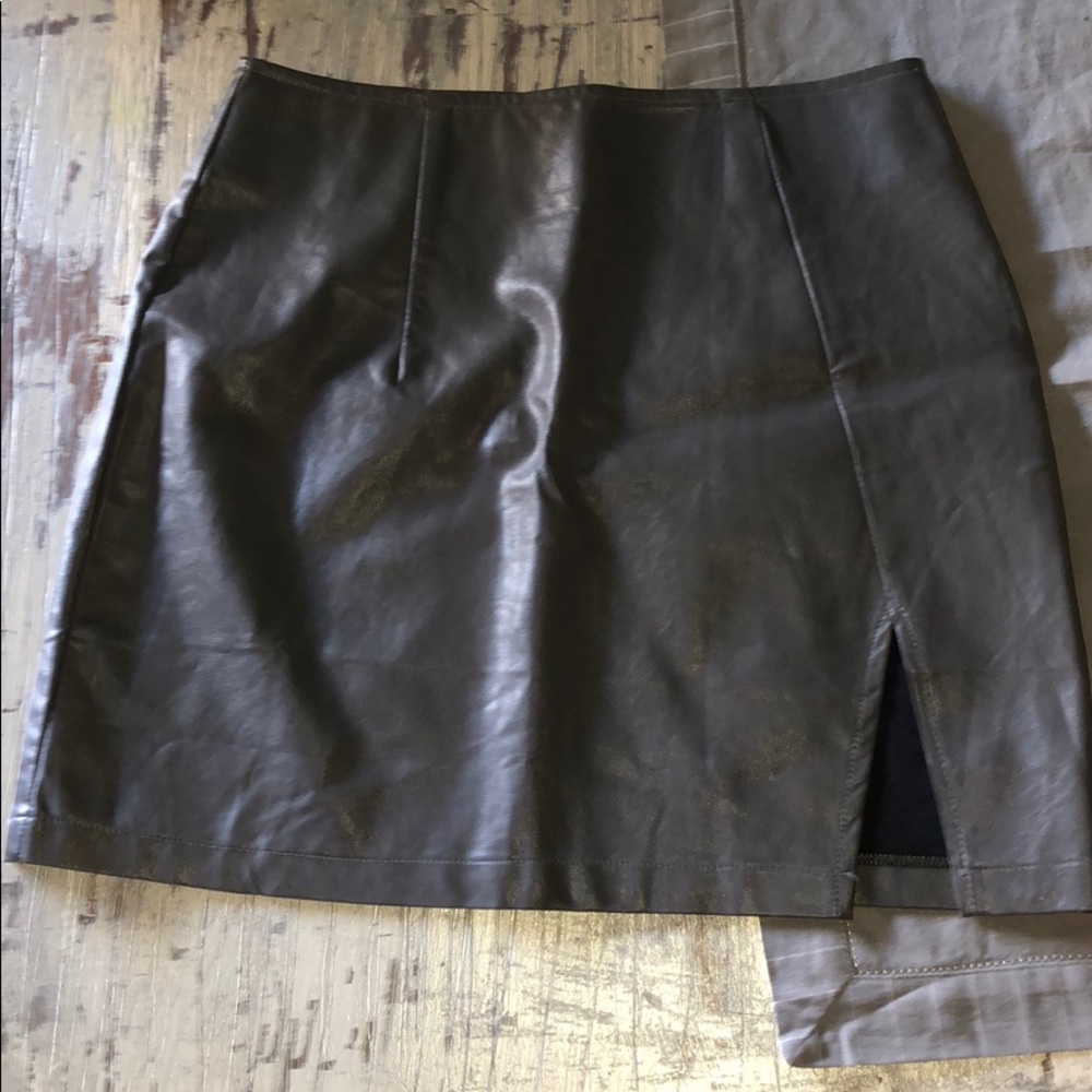 Gray skirt with small slit